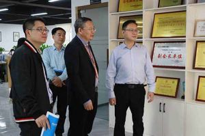 热烈欢迎市政府秘书长林兢一行莅临体育竞猜集团官网体育竞猜集团官网体育竞猜集团官网体育竞猜集团官网首页-体育竞猜(中国)-体育竞猜(中国)
集团广西公司考察指导